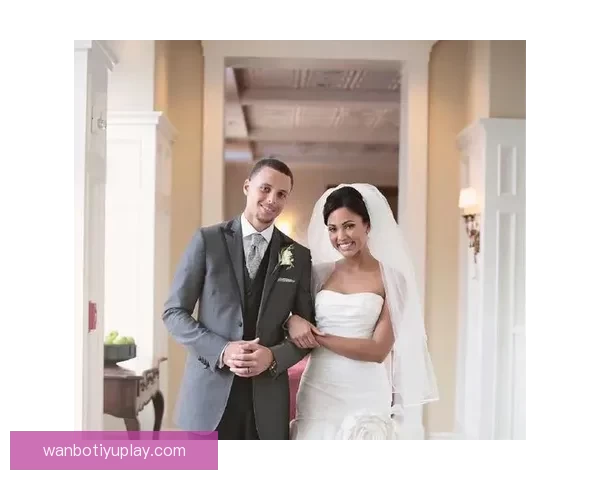 库里谈妻子阿耶莎：她那种本能冲劲激励我不断前行